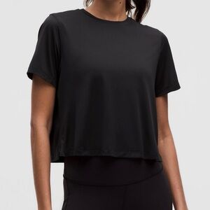 Lulu Lemon waist length shirt, short sleeves